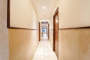 Lobby - Fabhotel Karpagam (Coimbatore)