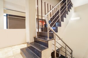 Lobby - Fabhotel Karpagam (Coimbatore)