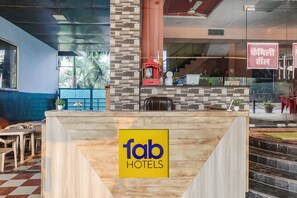 Reception - Fabhotel Prince Mama (Gwalior)