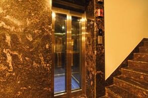 Elevator