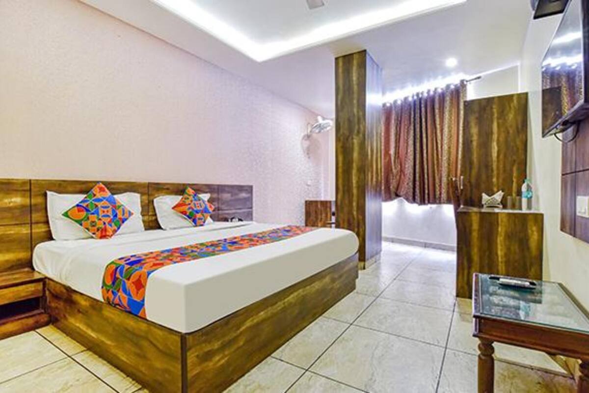 Deluxe Room | Egyptian cotton sheets, premium bedding, in-room safe, free WiFi