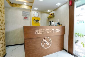 Reception - Fabhotel Fortuna Inn (Navi Mumbai)