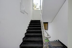 Staircase - FabHotel The Sky - Nr. St. Alex Church & Calangute Beach (Calangute)