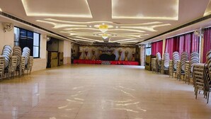 Banquet hall - Fabhotel Elegance (Faizabad)