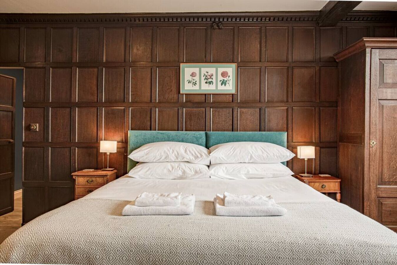 3 soverom, skrivebord, strykejern/-brett og wi-fi