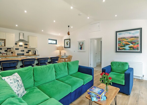 TV - 2 bedroom accommodation in Orby (Orby)