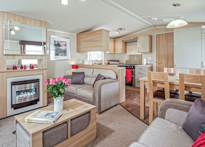 House - Bordeaux (Pet Friendly) (Guisborough, Saltburn-by-the Sea)