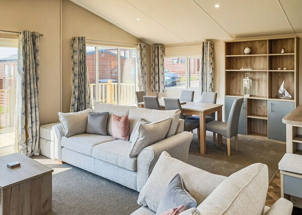 Living area - Brand new unit to the hire fleet. (Hastings)