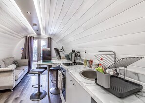 Kühlschrank, Ofen, Herdplatte, Toaster