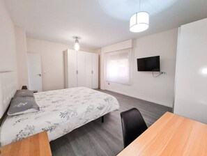 3 habitaciones, escritorio y insonorización 