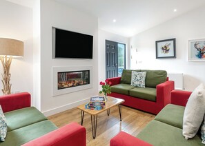 Living area - 3 bedroom accommodation in Orby (Orby)