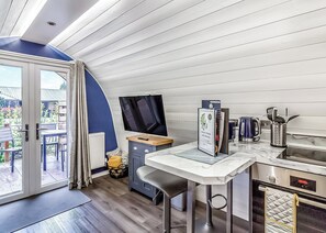 Kühlschrank, Ofen, Herdplatte, Toaster