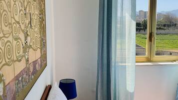 3 camere, ferro/asse da stiro, Wi-Fi gratuito, lenzuola