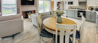 2 bedroom accommodation in Tewkesbury