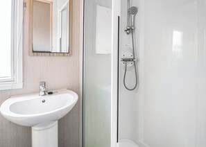 Bathroom - Large 12ft-wide caravan with one double with en suite W. (Cardigan)