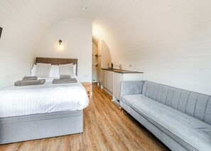 2 bedrooms - Lakeside Micro Lodge (Scarborough)