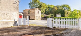 Holiday Home 'Logement 3ch 8 Personnes' with Private Terrace, Private Garden and Wi-Fi