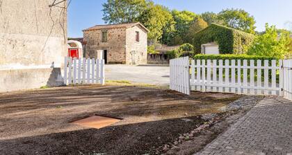 Holiday Home 'Logement 3ch 8 Personnes' with Private Terrace, Private Garden and Wi-Fi