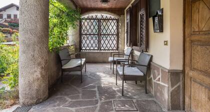 Apartment 'Casa Delmarco' with Private Terrace and Private Garden