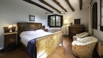 9 slaapkamers, een strijkplank/strijkijzer, gratis wifi, beddengoed