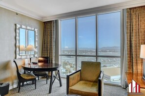 Dining - MGM Signature-24-606 Jacuzzi Studio (Las Vegas)