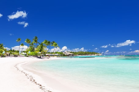 Beach. Inside Cap Cana | Pool | 10 Min to Beach & Golf
