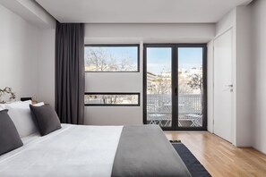 1 bedroom, desk, iron/ironing board, travel cot - The Loft, Urban Stripes Athens (Athens)