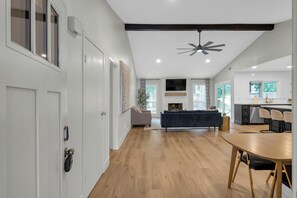 Smart TV, fireplace, offices