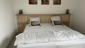 1 chambre, fer et planche Ă  repasser, Wi-Fi gratuit, draps fournis