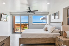 2 bedrooms, free WiFi, bed sheets - Mission Beach Oceanfront - Ground level, no stairs. Amazing private patio (San Diego)