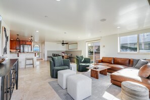 Smart TV - Mission Beach Oceanfront - Ground level, no stairs. Amazing private patio (San Diego)