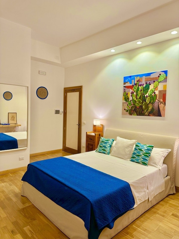 Chambre Deluxe (S. Gregorio) | Literie de qualité supérieure, couette en duvet d'oie, surmatelas