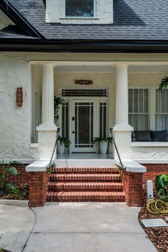 Harmony at The Key | 2 Kitchens • Near UF & DT