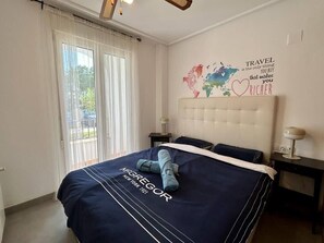 2 chambres, fer et planche à repasser, Wi-Fi, literie fournie