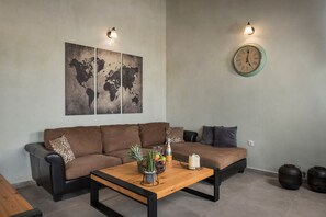 Télévision, jeux vidéo, espaces bureaux