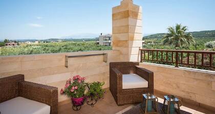 Aphrodite Luxury Villa (Iason Villas), 4 Bedrooms, Garden, Next To Maleme Beach