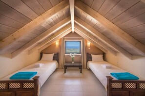 5 chambres, fer et planche à repasser, lit parapluie, Wi-Fi