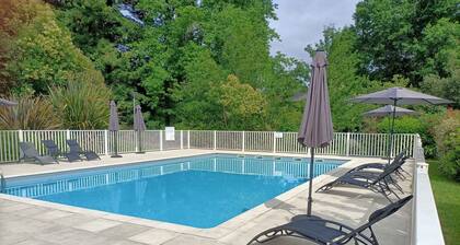 T2 Balcon dans Résidence avec piscine B26