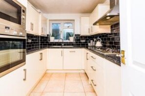 Fogão, lava-louças