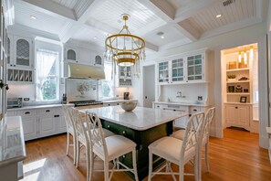 Fridge, microwave, oven, stovetop - Seaside~"OFF THE Bucket LIST"~Gulf and Park Views~Victorian Luxury for Families (Santa Rosa Beach)