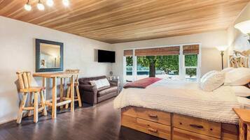 Fer et planche à repasser, Wi-Fi gratuit, draps fournis