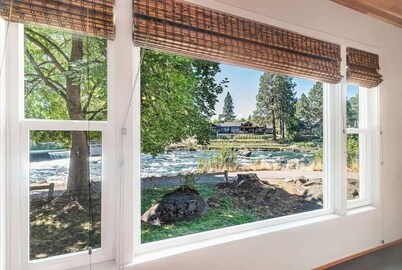 Rustic Cottage with Views of the Deschutes River!