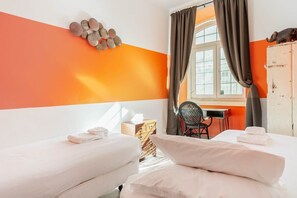 3 bedrooms, desk, iron/ironing board, travel crib