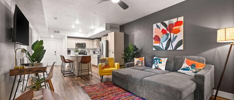 Téléviseur, bureau