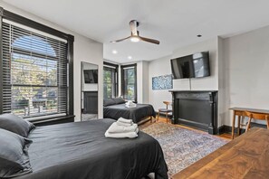5 bedrooms, desk, iron/ironing board, WiFi