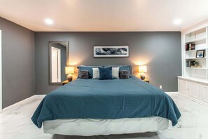 5 bedrooms, iron/ironing board, travel cot, WiFi