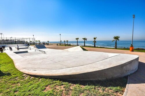 villa vue mer avec jardin