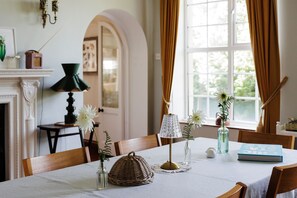 Dining - Private 4 bedroom wing in Georgian Linen House w/modern twist (Pet Friendly) (Portadown)