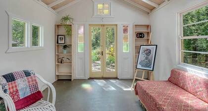 Valencia. Relax, Swim & Spa.