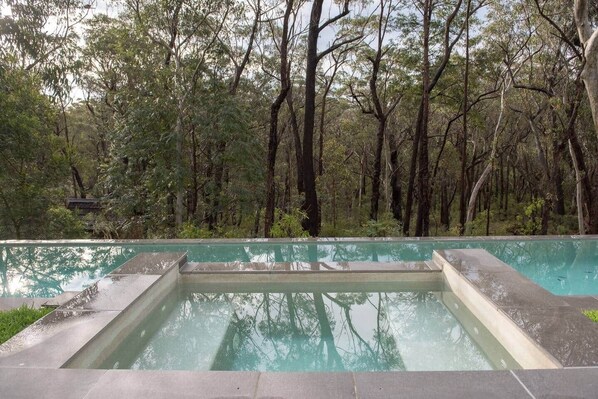 Pool - Valencia. Relax, Swim & Spa. (Yerrinbool)